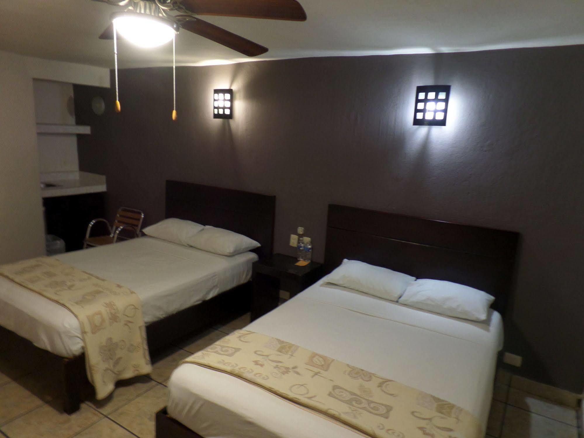 Uke Inn Hotel & Suites Xamaipak Tuxtla Gutierrez Exterior photo