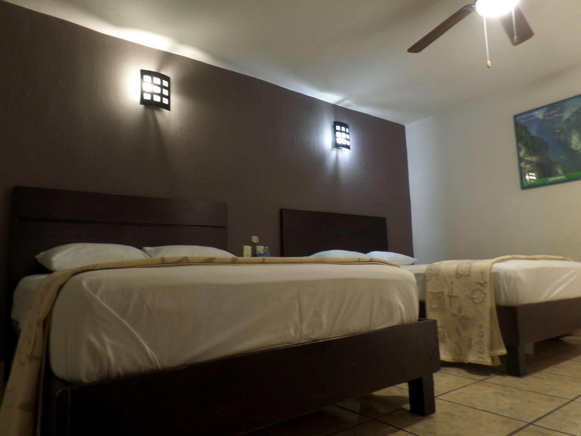 Uke Inn Hotel & Suites Xamaipak Tuxtla Gutierrez Exterior photo